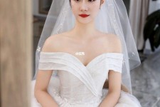 伊犁兼职做婚纱模特(婚纱兼职模特雇用)