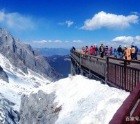 伊犁旅游线路推荐(西藏旅游线路推荐)