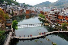 伊犁长沙旅游攻略(长沙旅游攻略景点必去二日游)