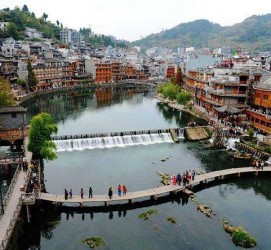 伊犁长沙旅游攻略(长沙旅游攻略景点必去二日游)