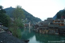 伊犁去哪里旅游好(去哪里旅游好玩)