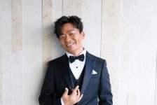 伊犁商务伴游招聘 王宝强工作室招聘实习生，任职条件苛刻，学历要求本科以上
