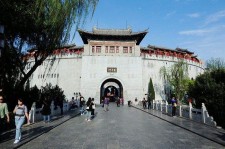 伊犁洛阳旅游攻略(洛阳旅游攻略景点必去)