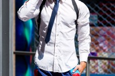伊犁泳拆男模(时髦泳拆男模)