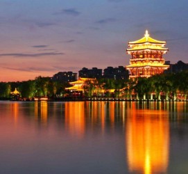 伊犁包含私人伴游你走遍中国最美旅行地的词条