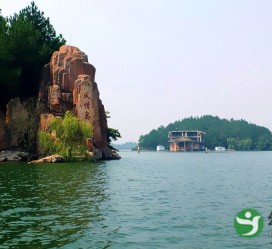 伊犁周边旅游(周边旅游景点大全免费)