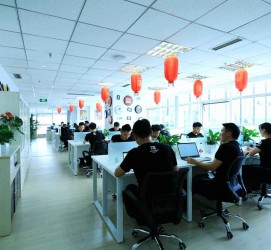 伊犁成都雇用伴游司机(雇用成都客运班车旅游司机)