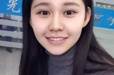 伊犁白马市场模特兼职(广州夜场雇用模特马教师)