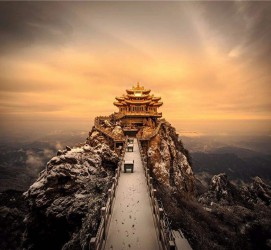 伊犁洛阳旅游攻略(洛阳旅游攻略二日游路线推荐)