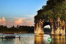 伊犁旅游景点(旅游景点app推荐)