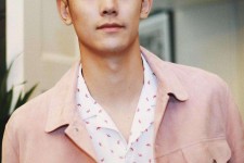 伊犁中国男模(中国男模特照片)