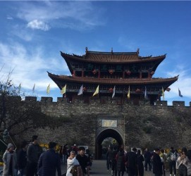 伊犁昆明旅游攻略(昆明旅游攻略景点大全)