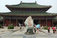 伊犁开封旅游攻略(开封旅游攻略自由行攻略)