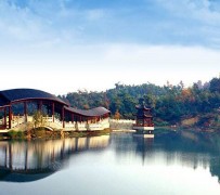 伊犁景点介绍(景点介绍模板)
