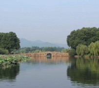 伊犁杭州游玩攻略(无锡到杭州游玩攻略)