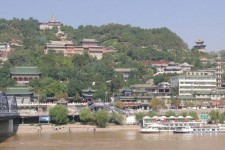 伊犁兰州旅游攻略(兰州旅游攻略必去景点)