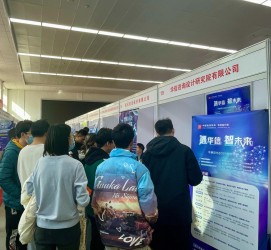 伊犁北京伴游招聘 北京各大高校恢复线下招聘会，今年有什么不一样？记者探访