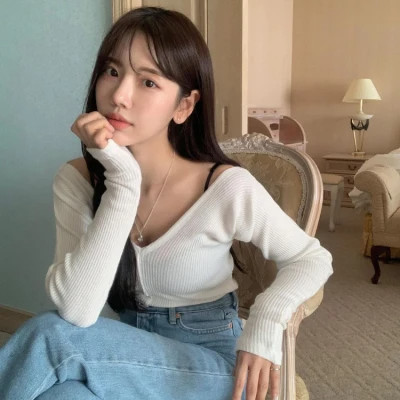 伊犁伴游女生邓丽丽的资料