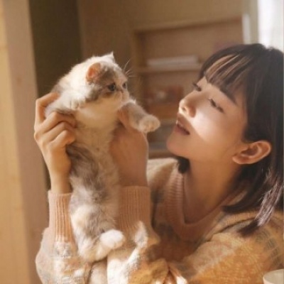 伊犁伴游女生邓珊珊的资料