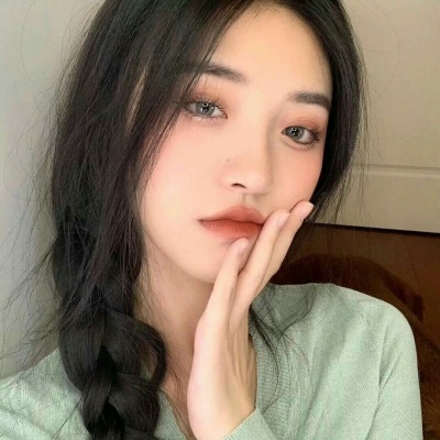 伊犁伴游女生林知月的资料