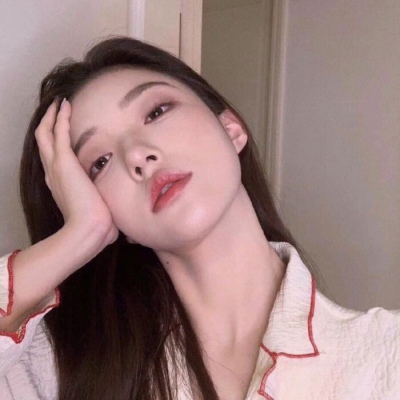 伊犁伴游女生赵梦琪的资料