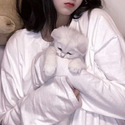 伊犁伴游女生肖小舟的资料