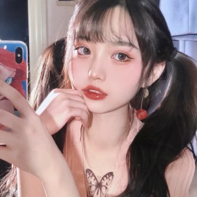 伊犁伴游女生海棠依旧的资料