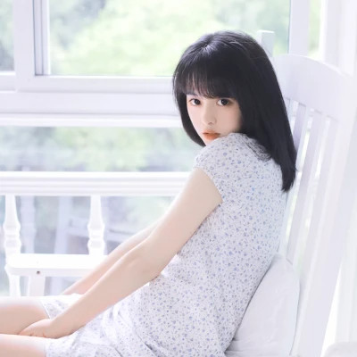 伊犁伴游女生刘聪的资料