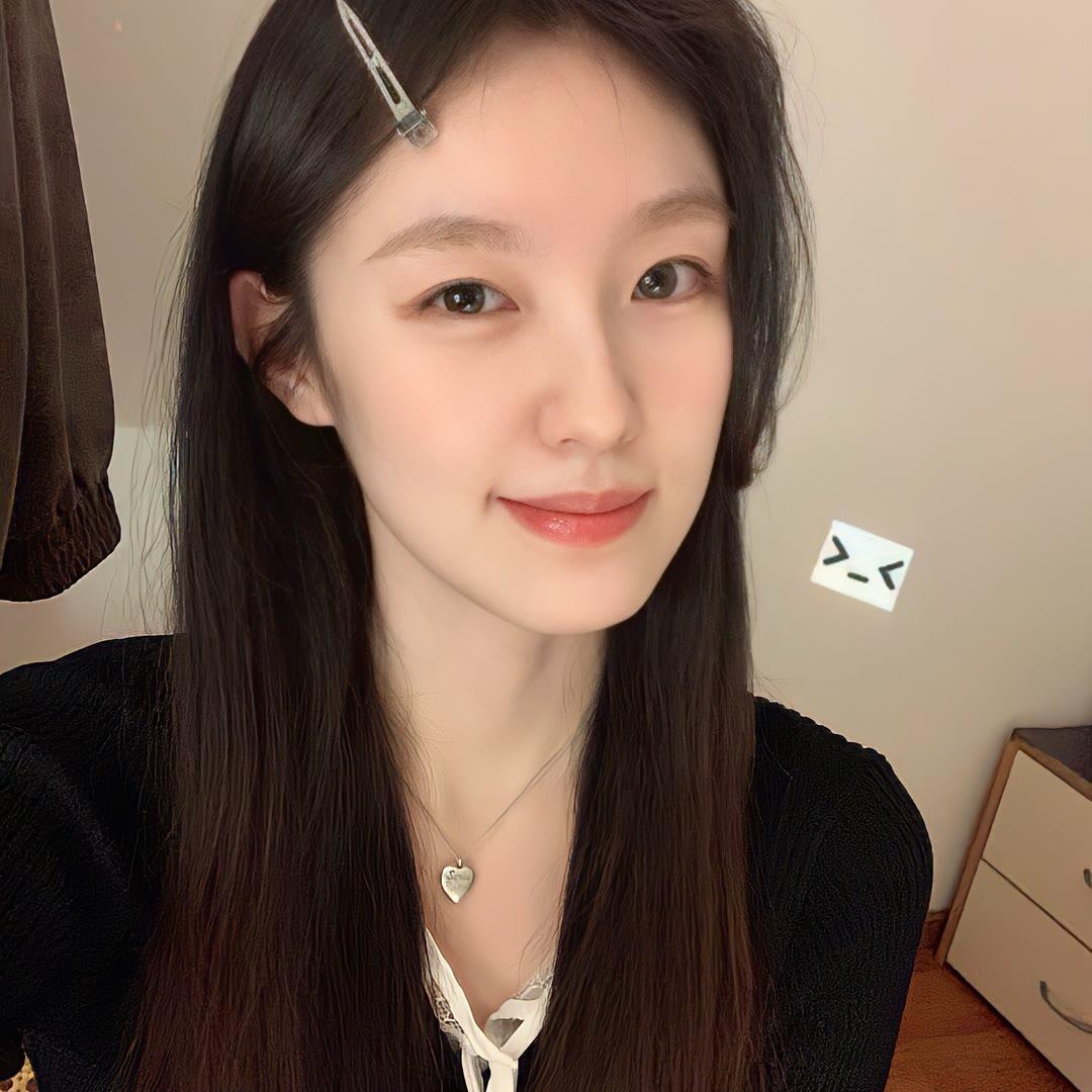 伊犁伴游女生阮星禾的资料