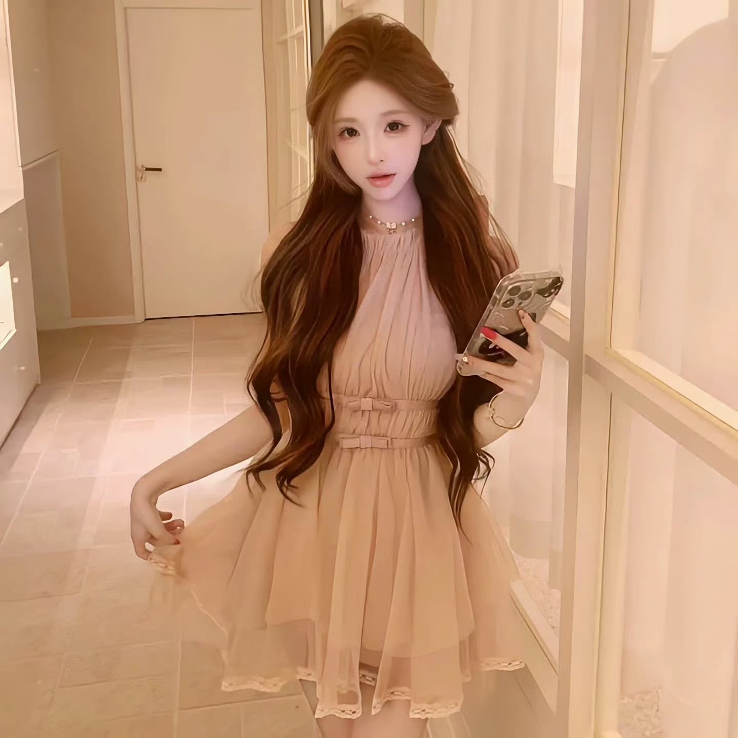 伊犁伴游女生温砚卿的资料
