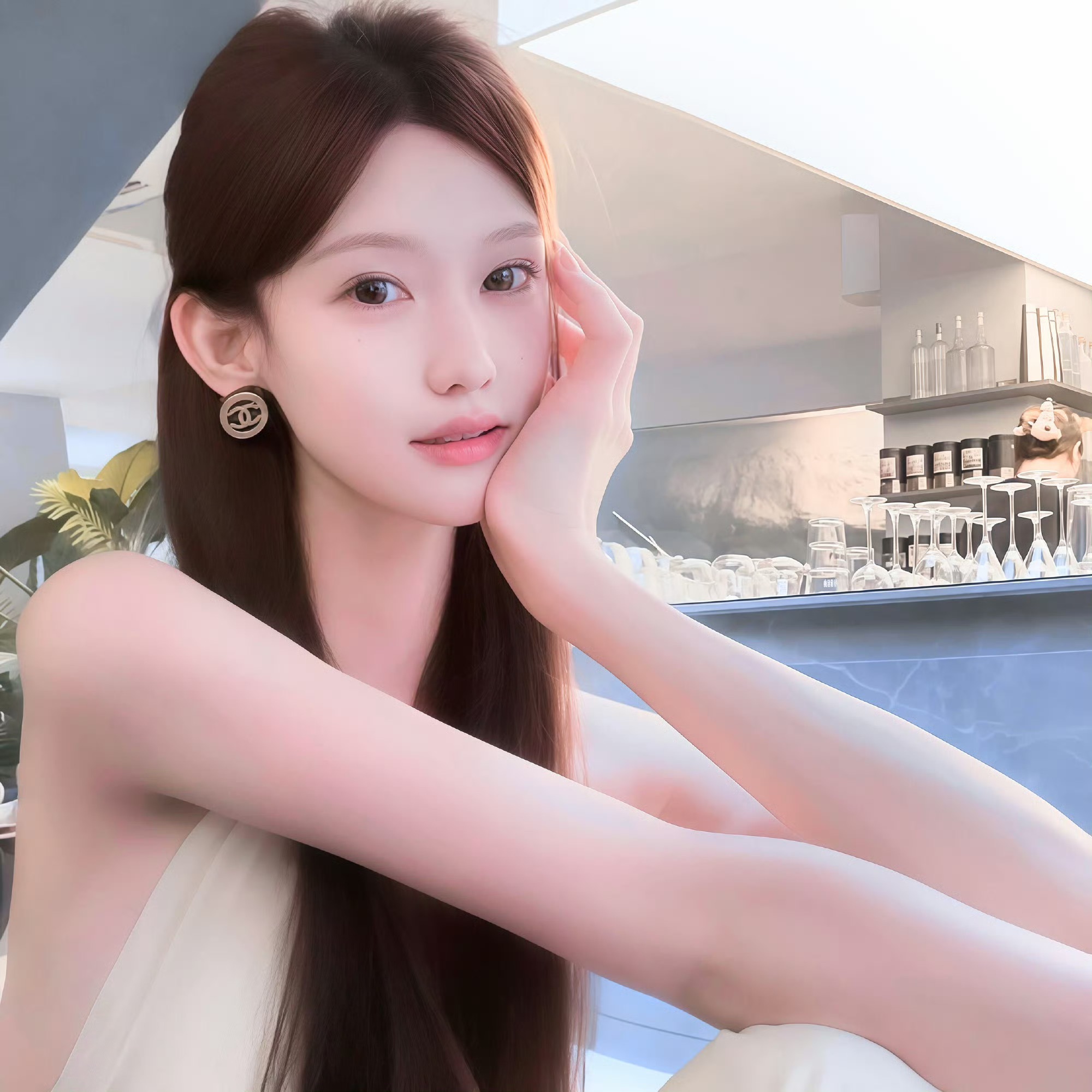 伊犁伴游女生林杨的资料