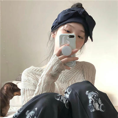 伊犁伴游女生冀其雨