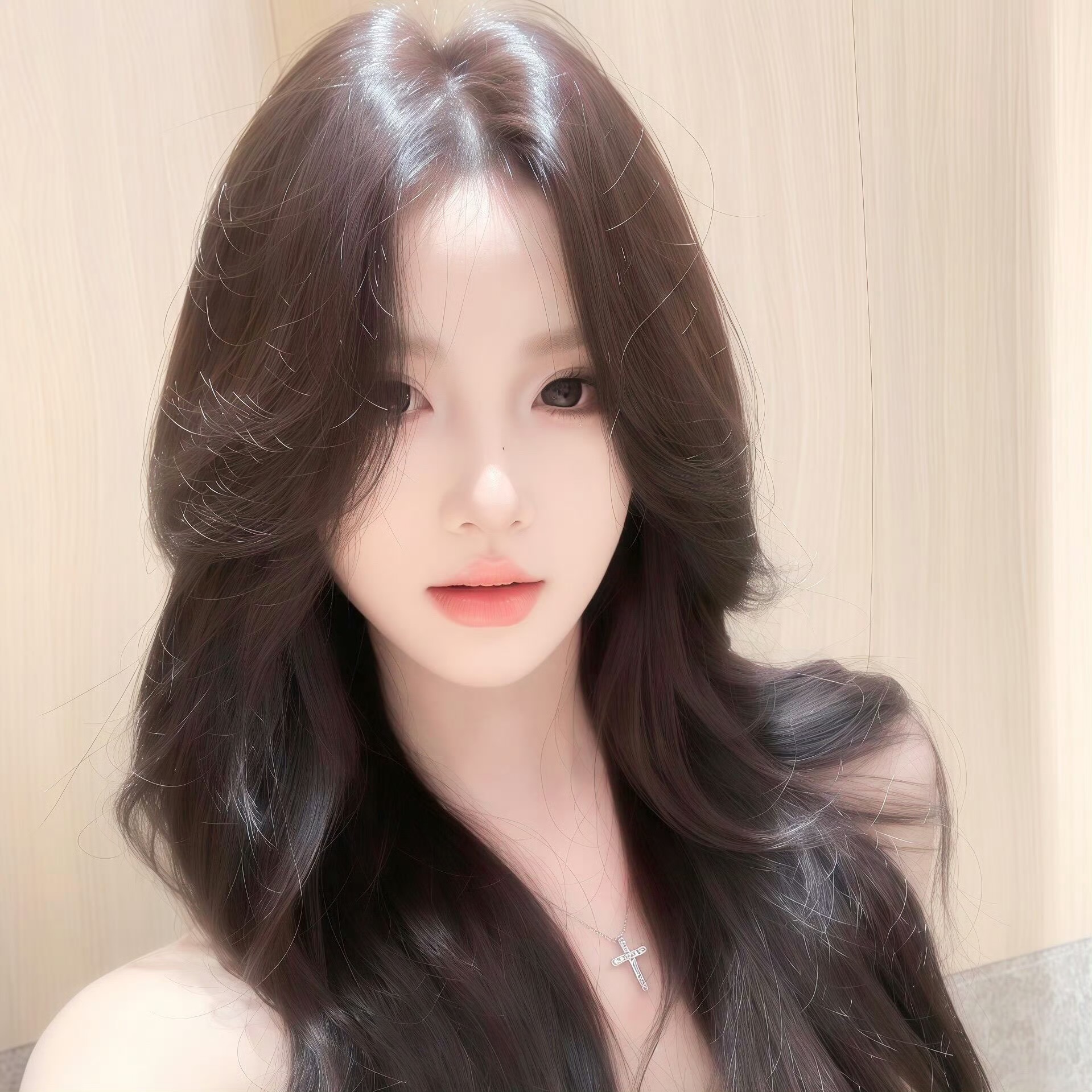 伊犁伴游女生 | Chloe Zhang的资料