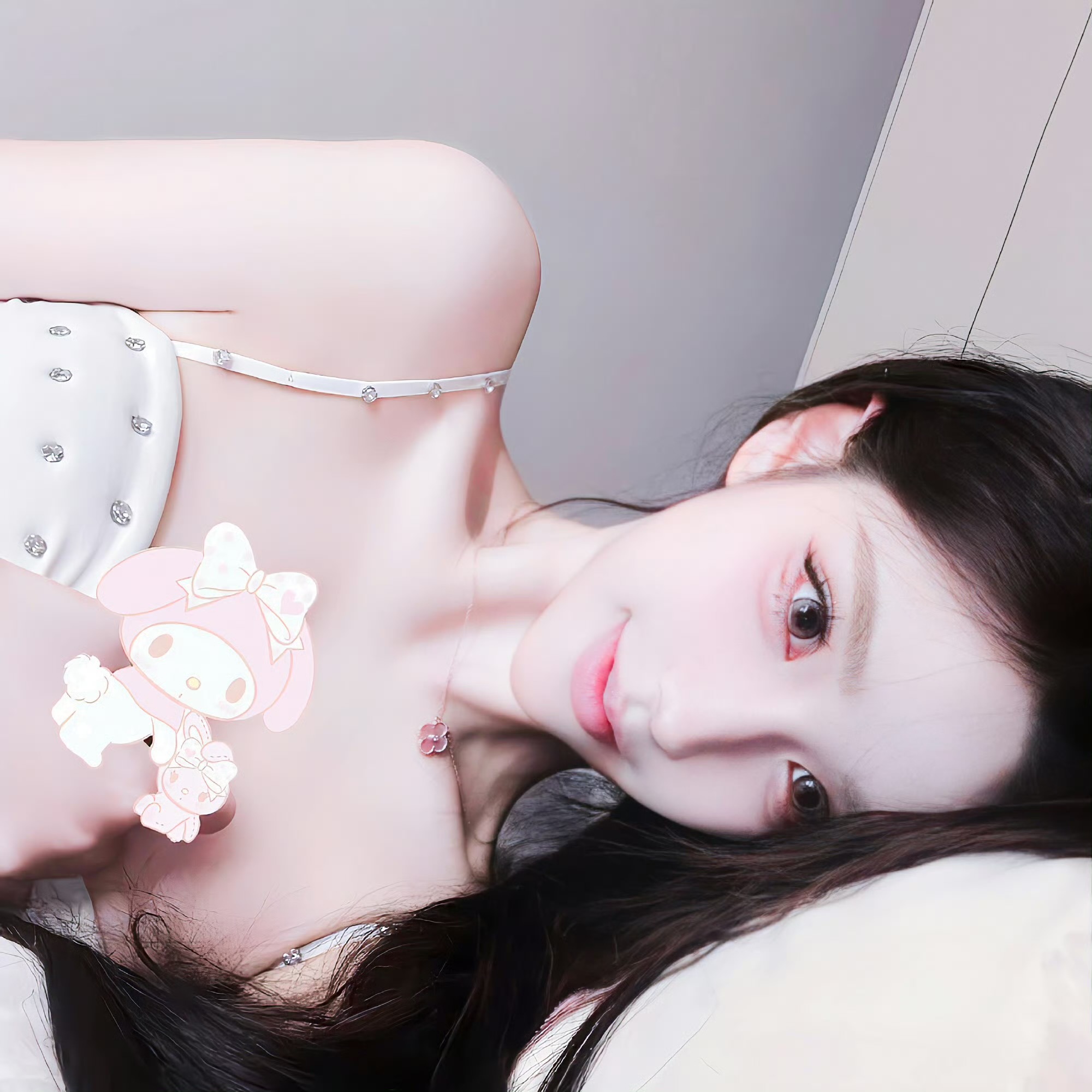 伊犁伴游女生 | 唐雨晴 🌸的资料